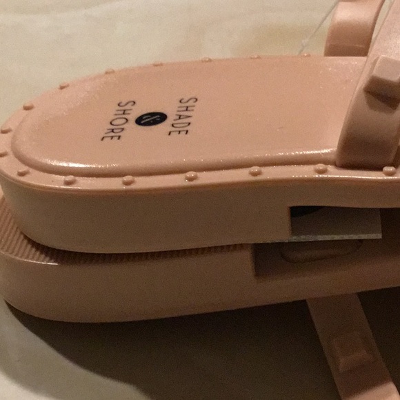 New Slippers - Picture 8 of 8